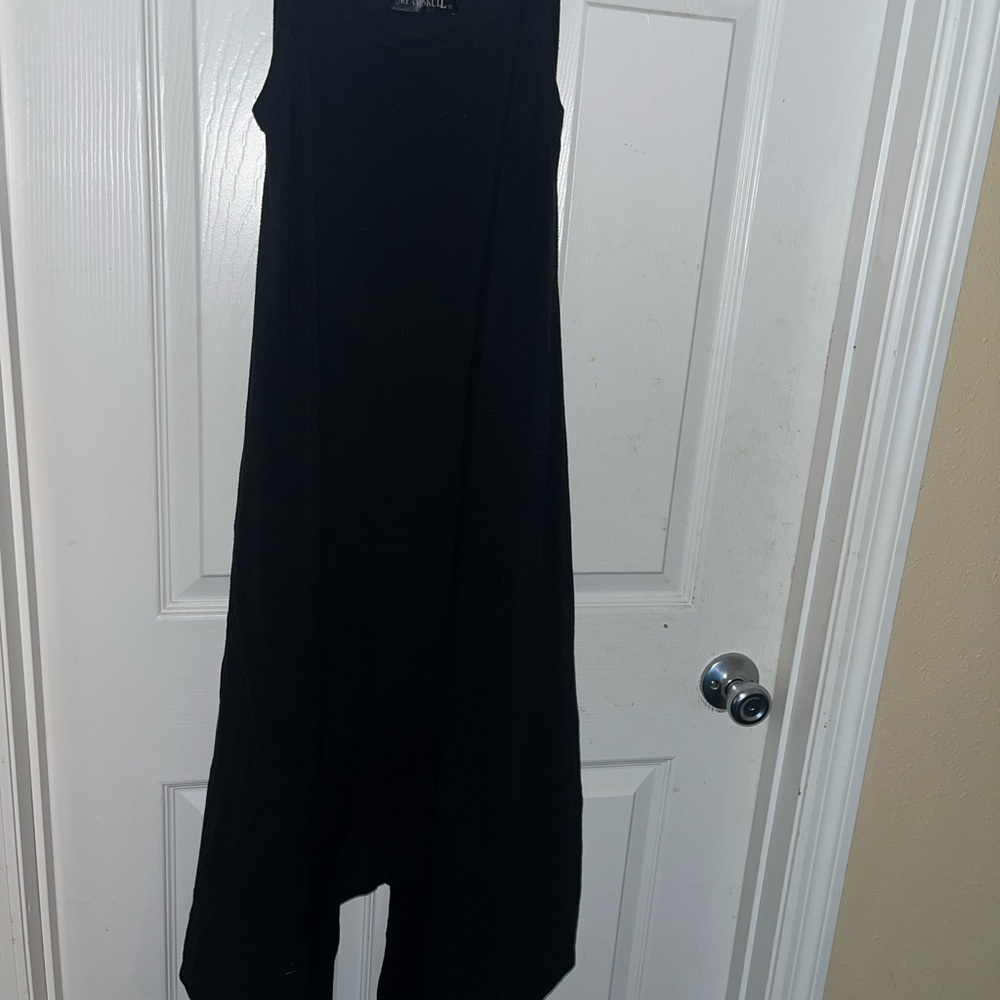 Elegant Black Sleeveless Dress